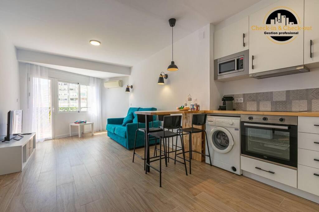 Apartamento El Solaire Centro 토레몰리노스 외부 사진