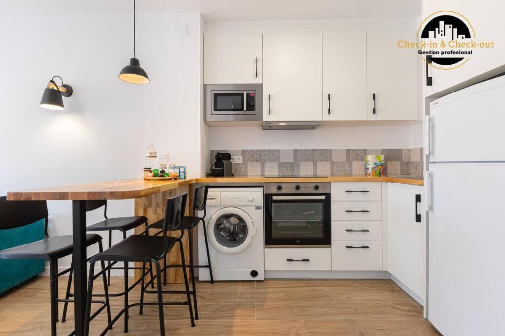 Apartamento El Solaire Centro 토레몰리노스 외부 사진